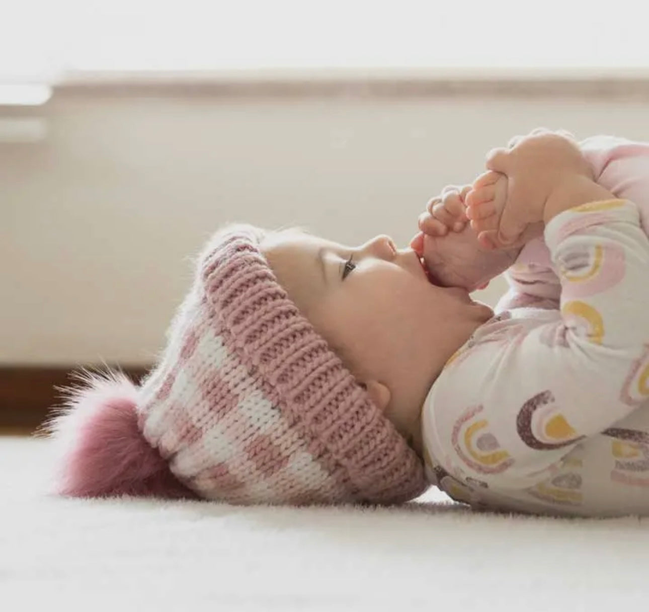 Pom Pom Beanie - PINK